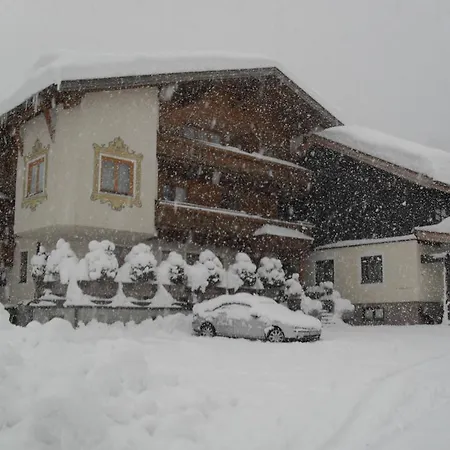 Jugendgästehaus Oberau-3